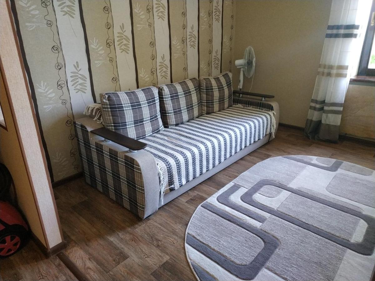 Apartment In The Center Of Old Town Kamjanets-Podilskyj Exteriör bild